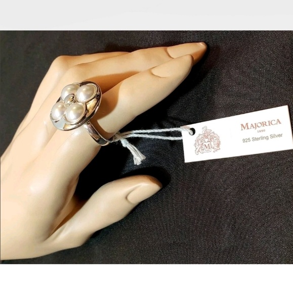 Pearl & Sterling Silver Flower Ring - Picture 5 of 8